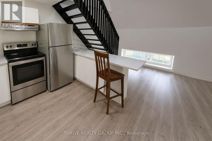 Property Photo:  87 Frank Street 301  ON N7G 2R5 
