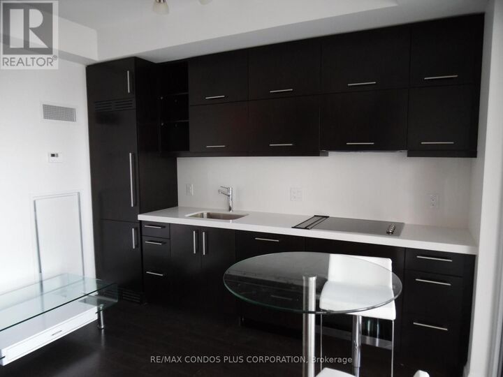 Property Photo:  65 St Mary Street 2610  ON M5S 0A6 