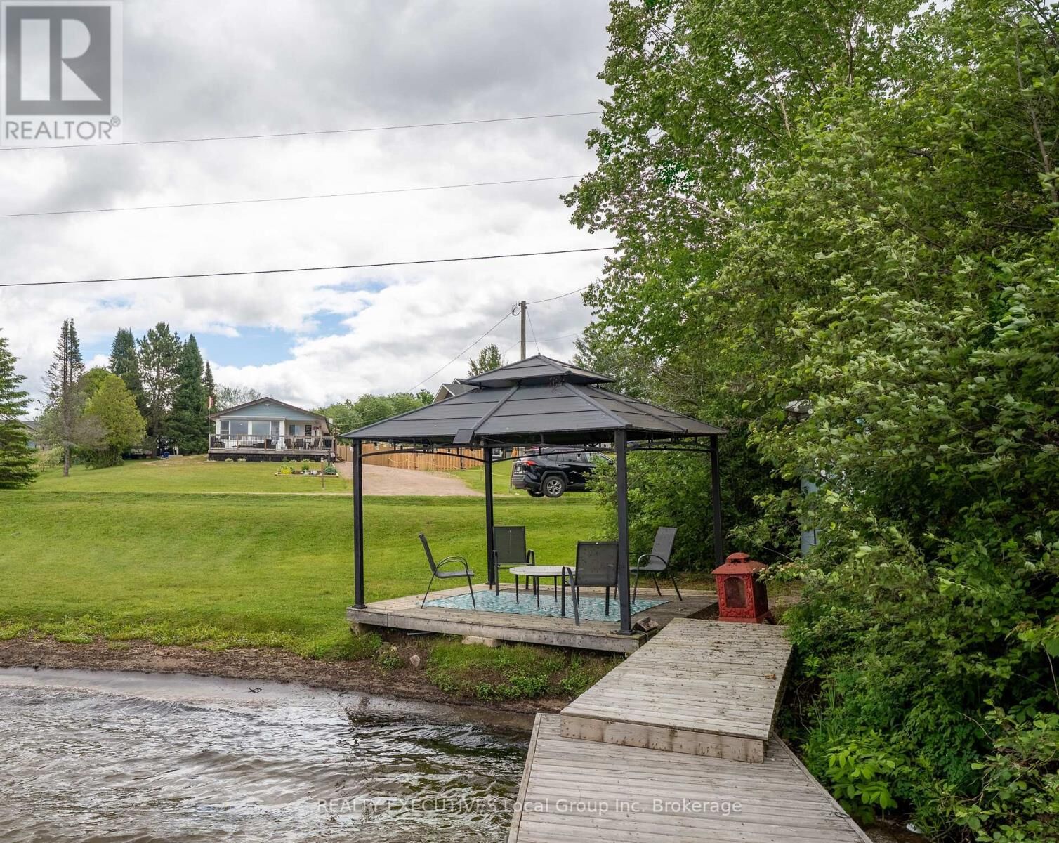 Property Photo:  44 Lakeshore Road  ON P0H 1E0 