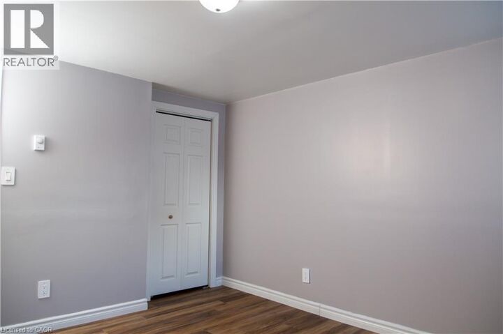 Property Photo:  106 South Street East Lower  ON N5H 1P8 
