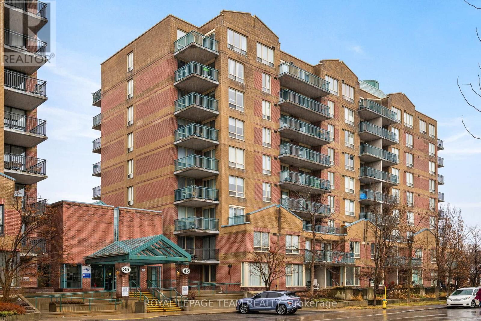 Property Photo:  45 Holland Avenue 902  ON K1Y 4S3 