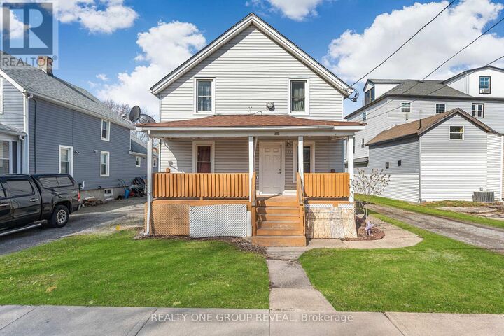 Property Photo:  160 Fares Street  ON L3K 1W2 