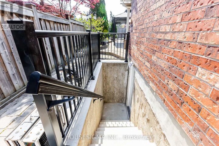 Property Photo:  756 Stonepath Circle  ON L1V 3T1 