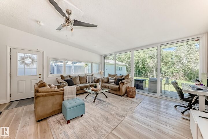 Property Photo: 15226 81 Avenue NW AB T5R 3P1