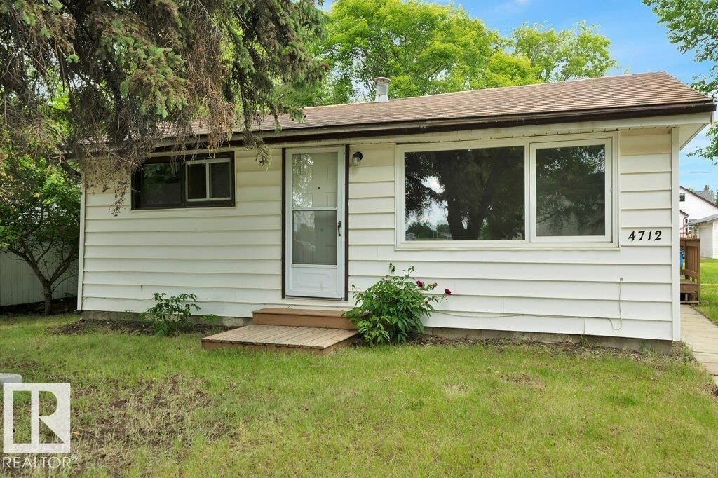 Property Photo:  4712 47 Avenue  AB T9A 0J5 