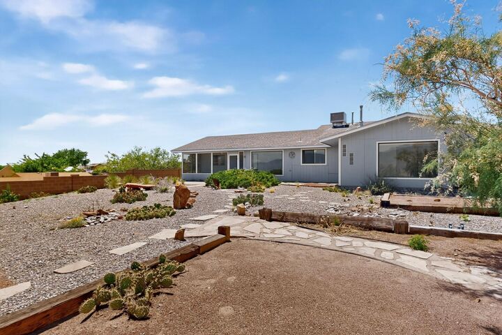 Property Photo: 404 Longwood Drive NE NM 87124