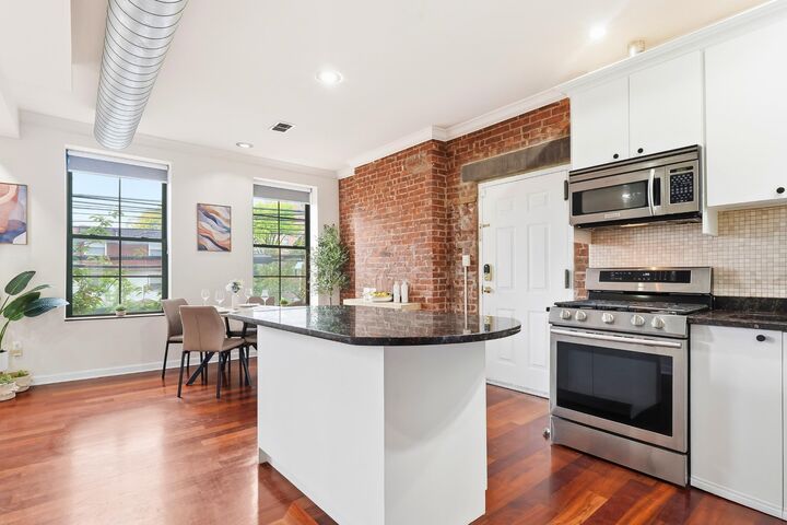 Property Photo:  380 Luis M Marin Blvd 2R  NJ 07302 