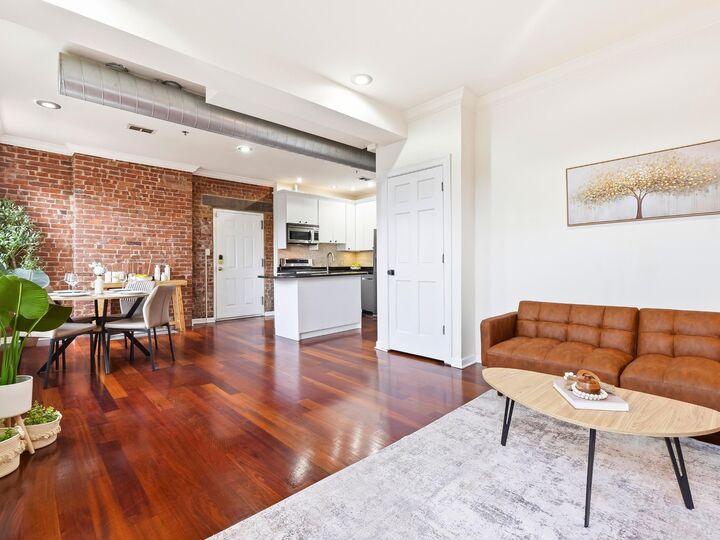 Property Photo:  380 Luis M Marin Blvd 2R  NJ 07302 