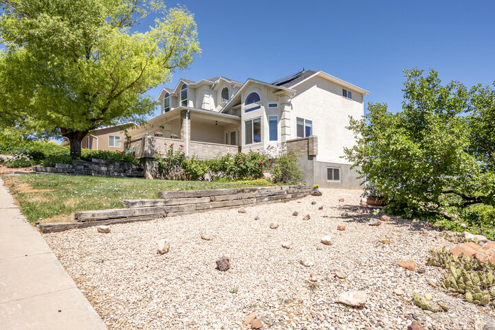 Property Photo:  2310 W Meadow St  UT 84720 