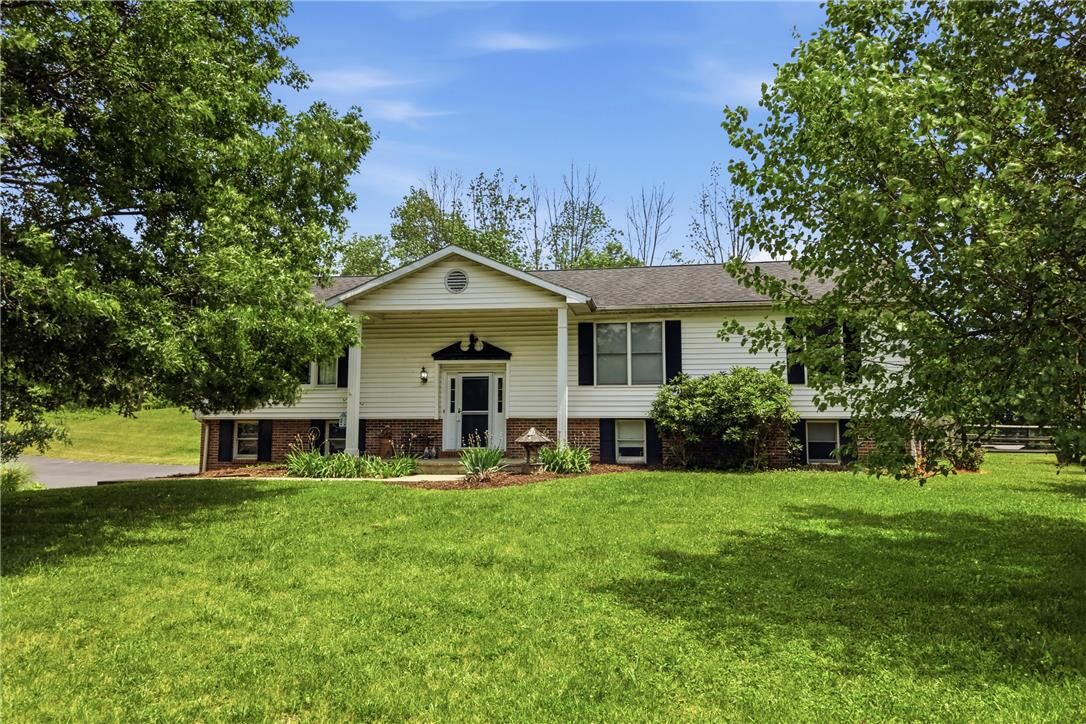 Property Photo: 732 Bushkill Center Road PA 18064