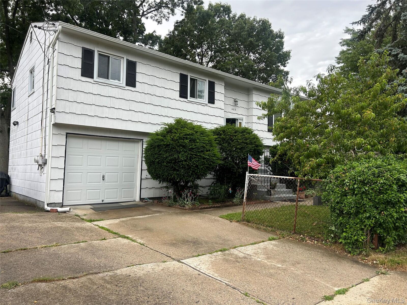 Property Photo:  403 E Hoffman Avenue  NY 11757 
