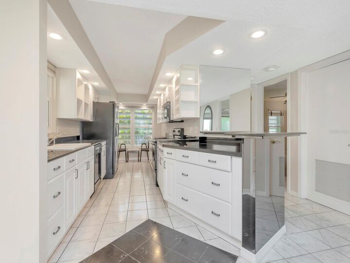 Property Photo:  7871 Sailboat Key Boulevard S 108  FL 33707 