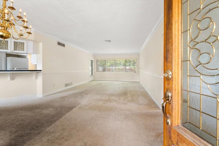 Property Photo: 230 Garden Circle FL 33756