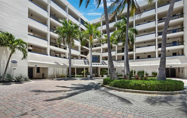 Property Photo:  2020 Harbourside Drive 457  FL 34228 