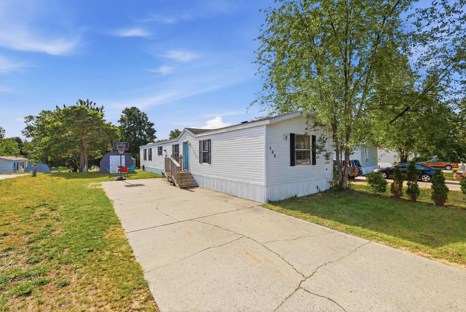 Property Photo:  3611 Butternut Drive  MI 49424 