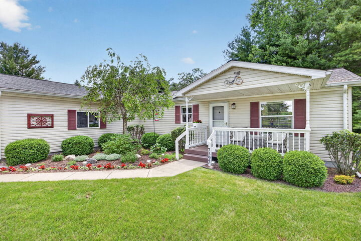 Property Photo:  7597 Sunset Shores Drive  MI 49346 