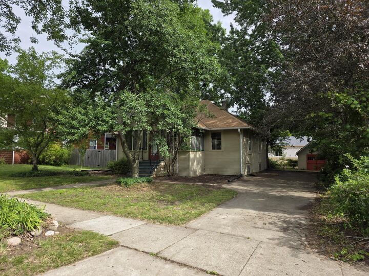 Property Photo:  410 Griswold Street  MI 49203 