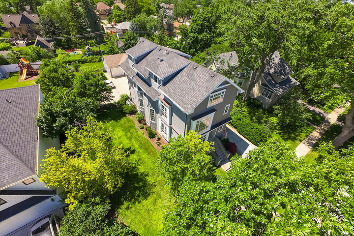 Property Photo:  296 N Maple Avenue  IL 60126 