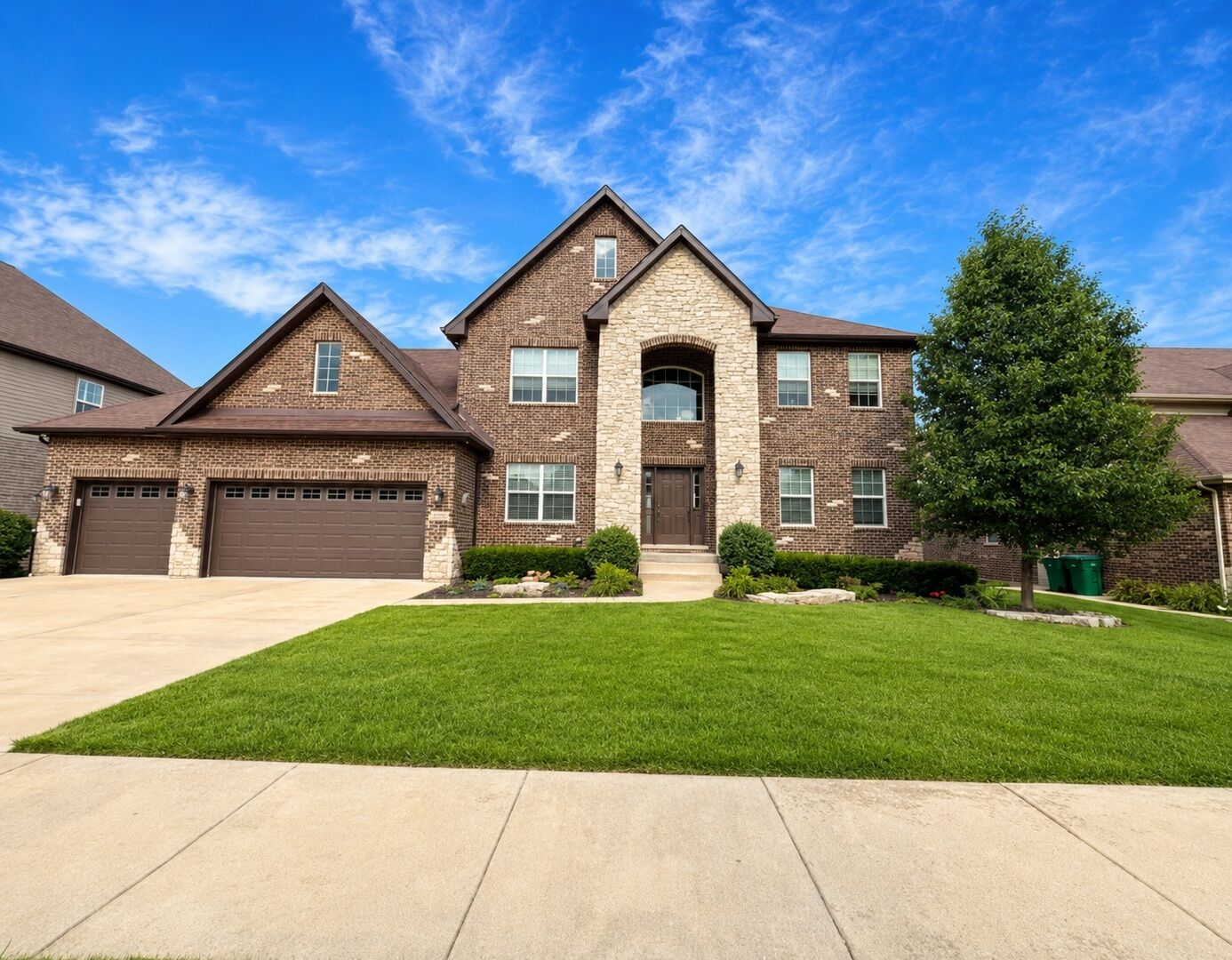 Property Photo:  13070 Waterford Drive  IL 60439 