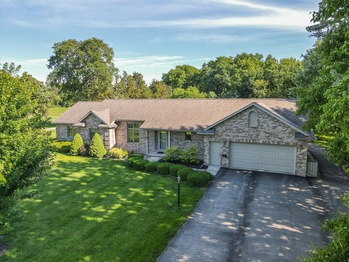 Property Photo:  415 E Southmor Road  IL 60450 
