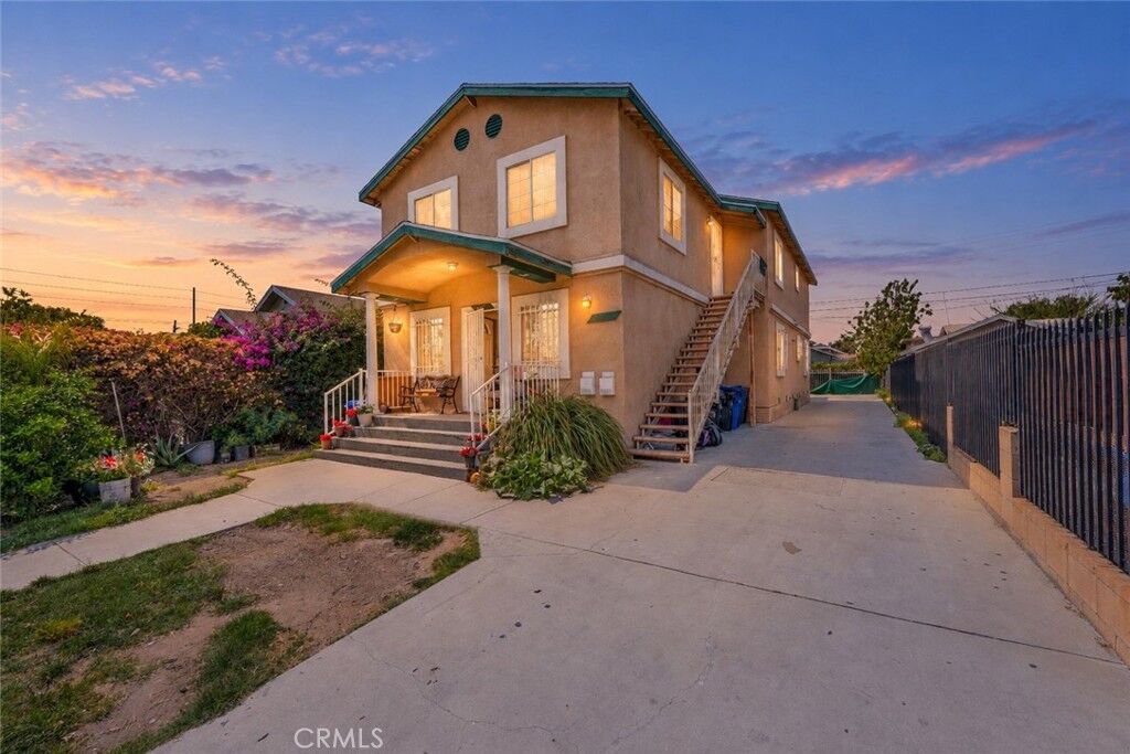 Property Photo: 329 E 82nd CA 90003