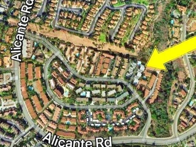 Property Photo: 2388 Altisma Way L Or 11 CA 92009