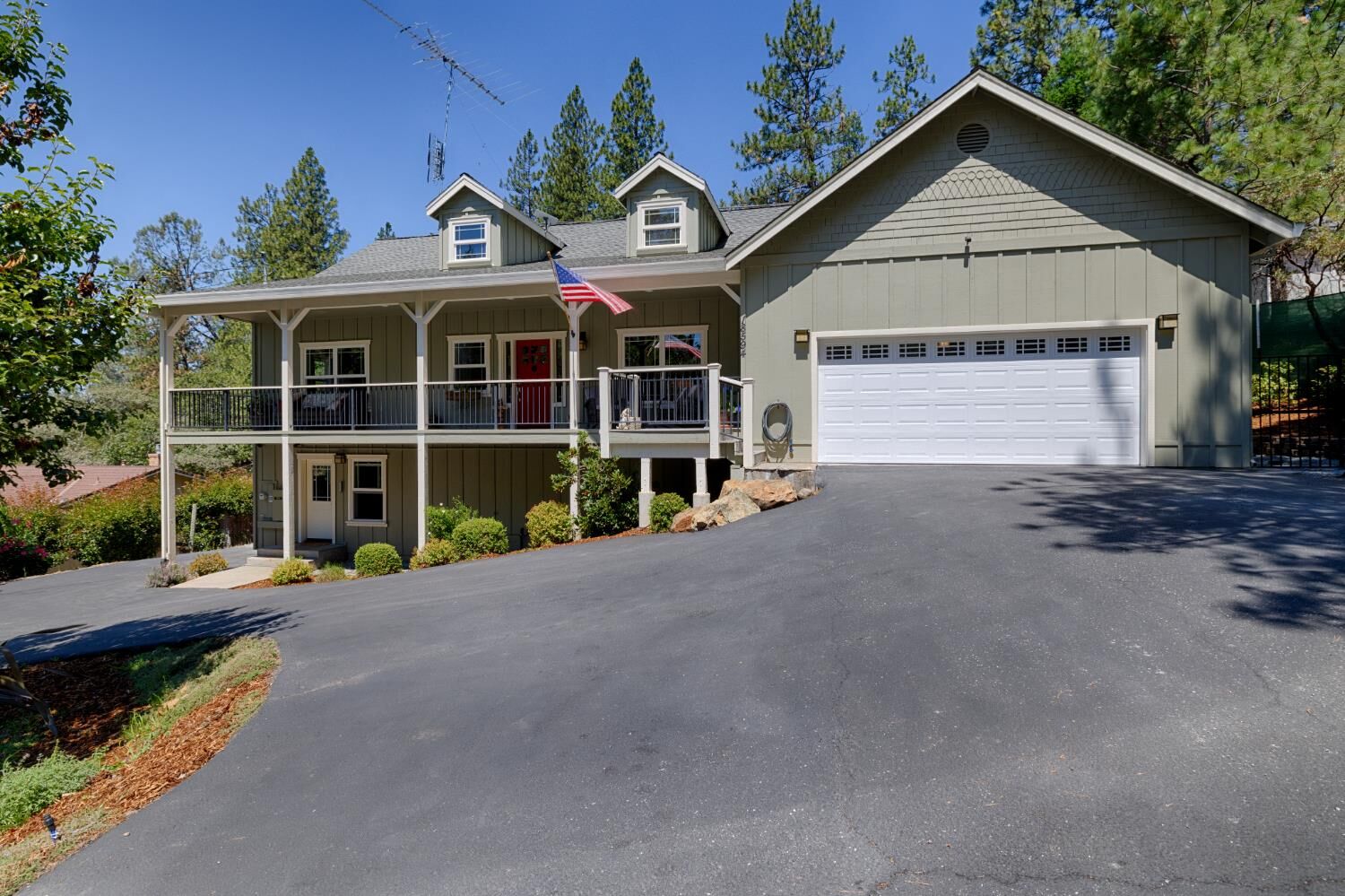Property Photo:  18594 Norlene Way  CA 95949 