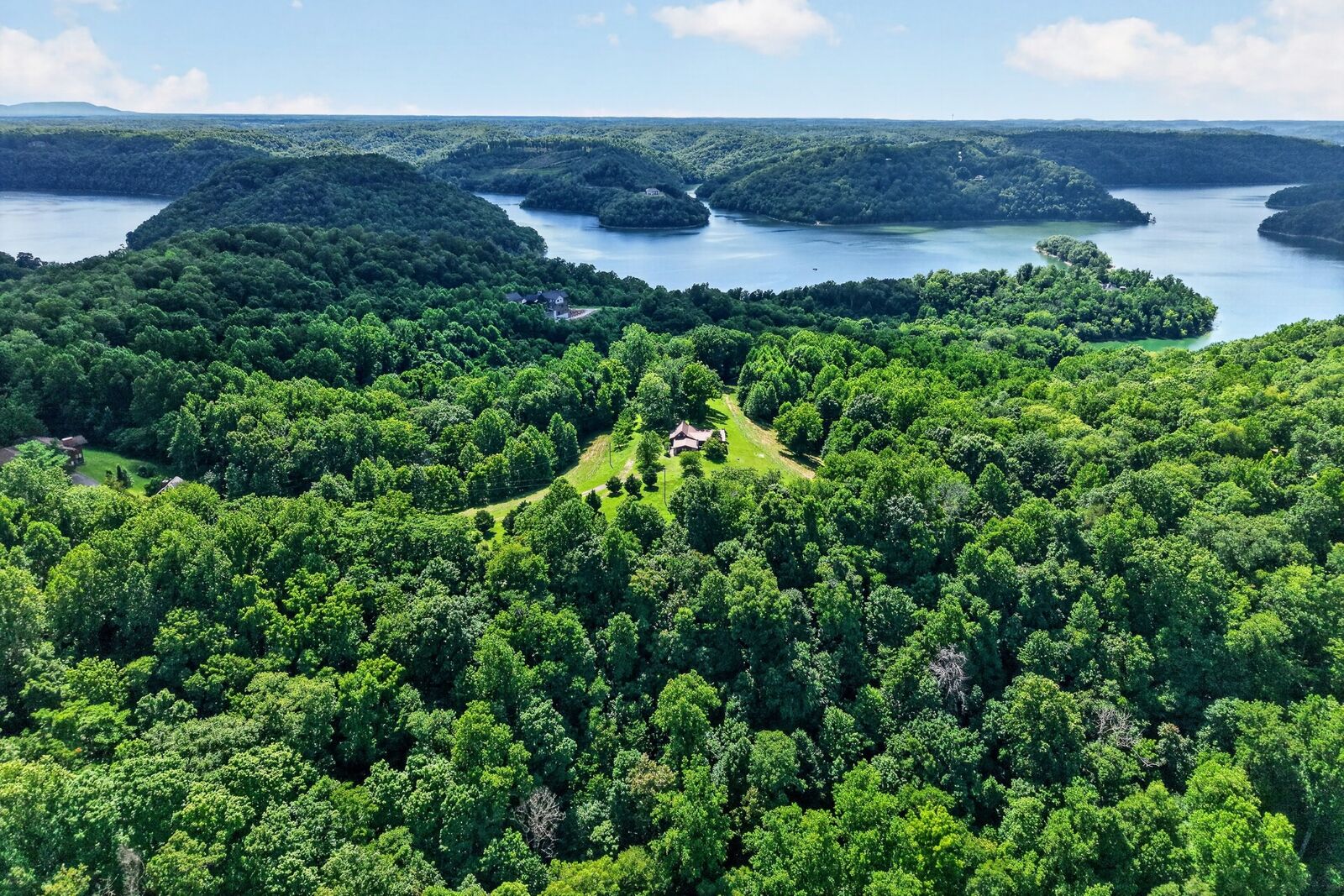 Property Photo: 280 Timber Ln TN 38583