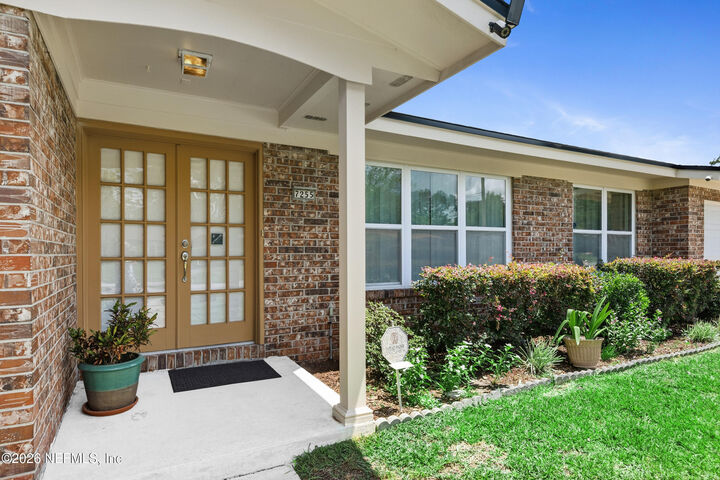 Property Photo:  7255 Floral Ridge Drive  FL 32277 