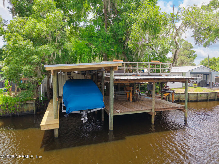 Property Photo:  153 Smith Lane  FL 32189 