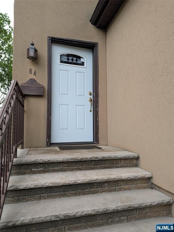 Property Photo:  84 Oakdene Avenue  NJ 07010 