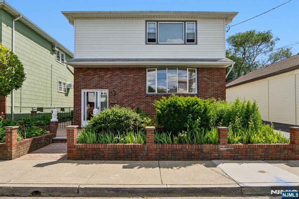 Property Photo:  27 - 29 Crystal Street  NJ 07031 