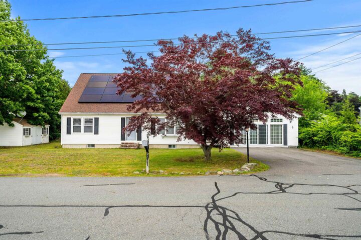 Property Photo: 4 Alma Avenue NH 03079