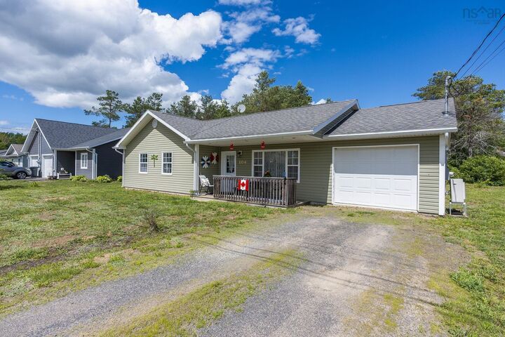 Property Photo:  104 Fairview Drive  NS B0P 1P0 