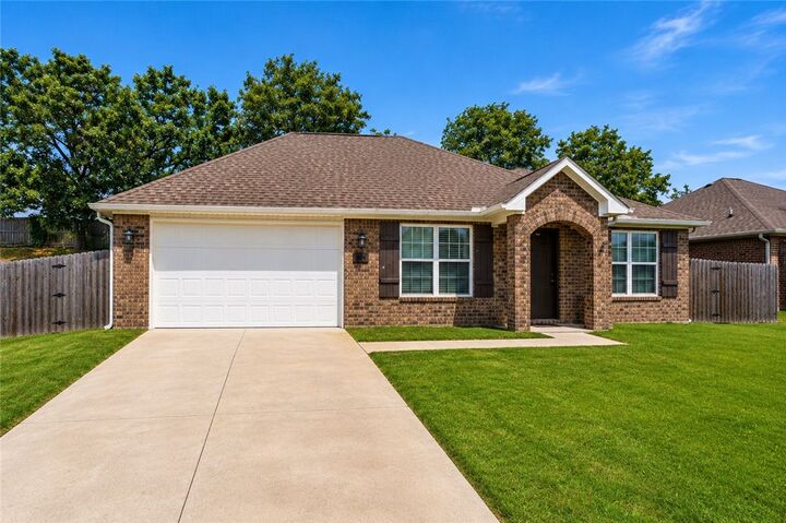 Property Photo:  804 Brook Street  AR 72734 