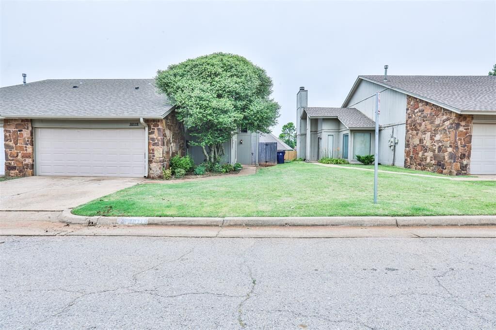 Property Photo:  10119 Shadowridge Drive  OK 73159 