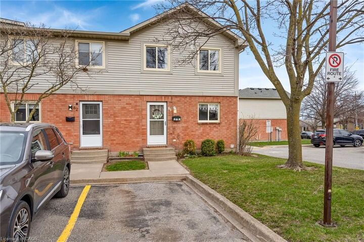 Property Photo:  65 Dorchester Boulevard 61  ON L2M 7T1 