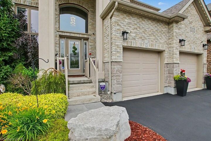 Property Photo: 157 Green Gate Boulevard ON N1T 0C5
