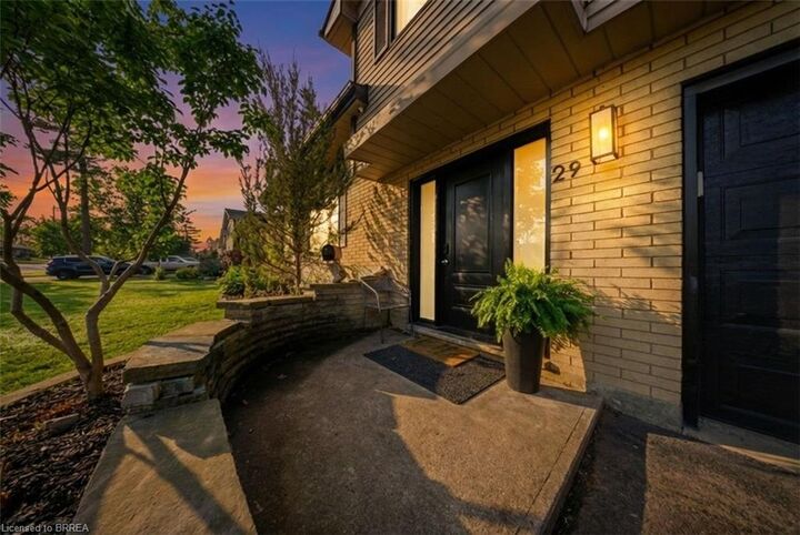 Property Photo:  29 Allwood Street  ON N3R 2V2 