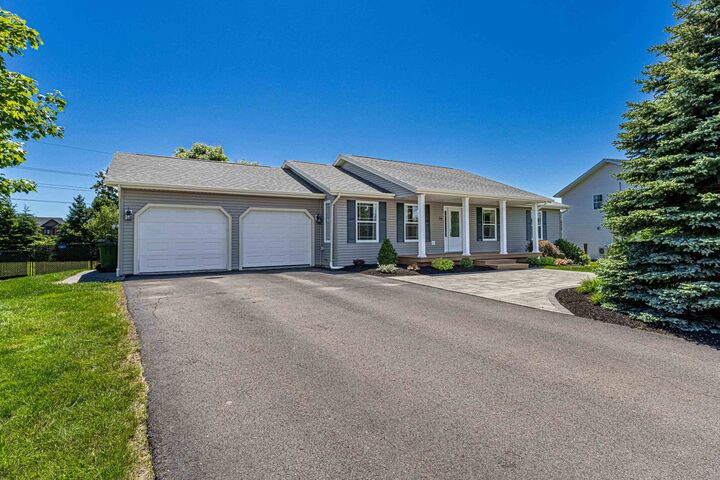 Property Photo: 30 Parricus Mead Drive PE C1E 2H1