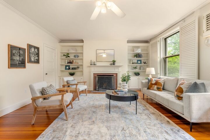 Property Photo:  7 Regent Cir 3  MA 02445 