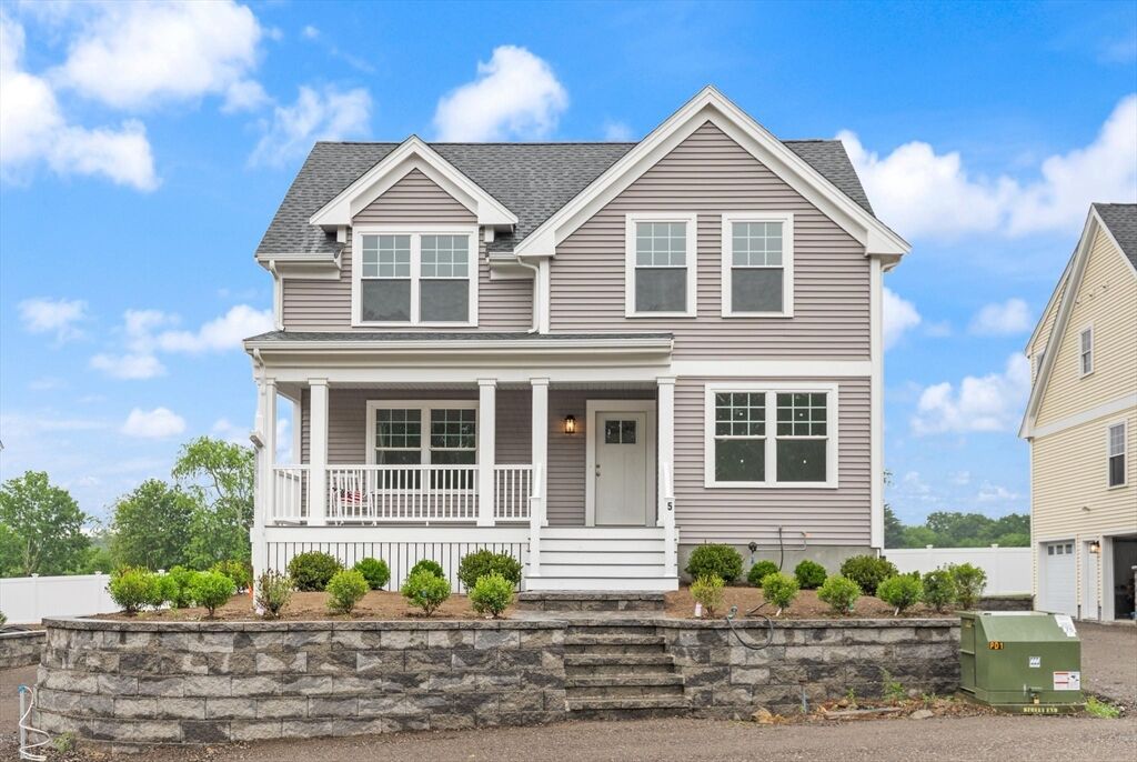 Property Photo: 5 Jasmine Way MA 02324