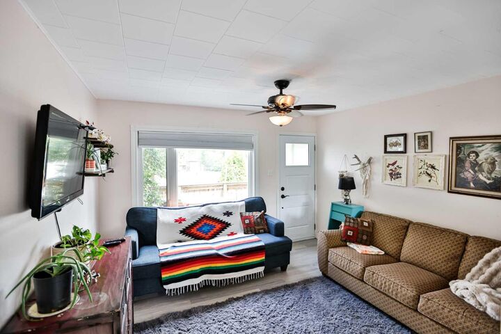 Property Photo: 278 N 100 E AB T0K 2S0