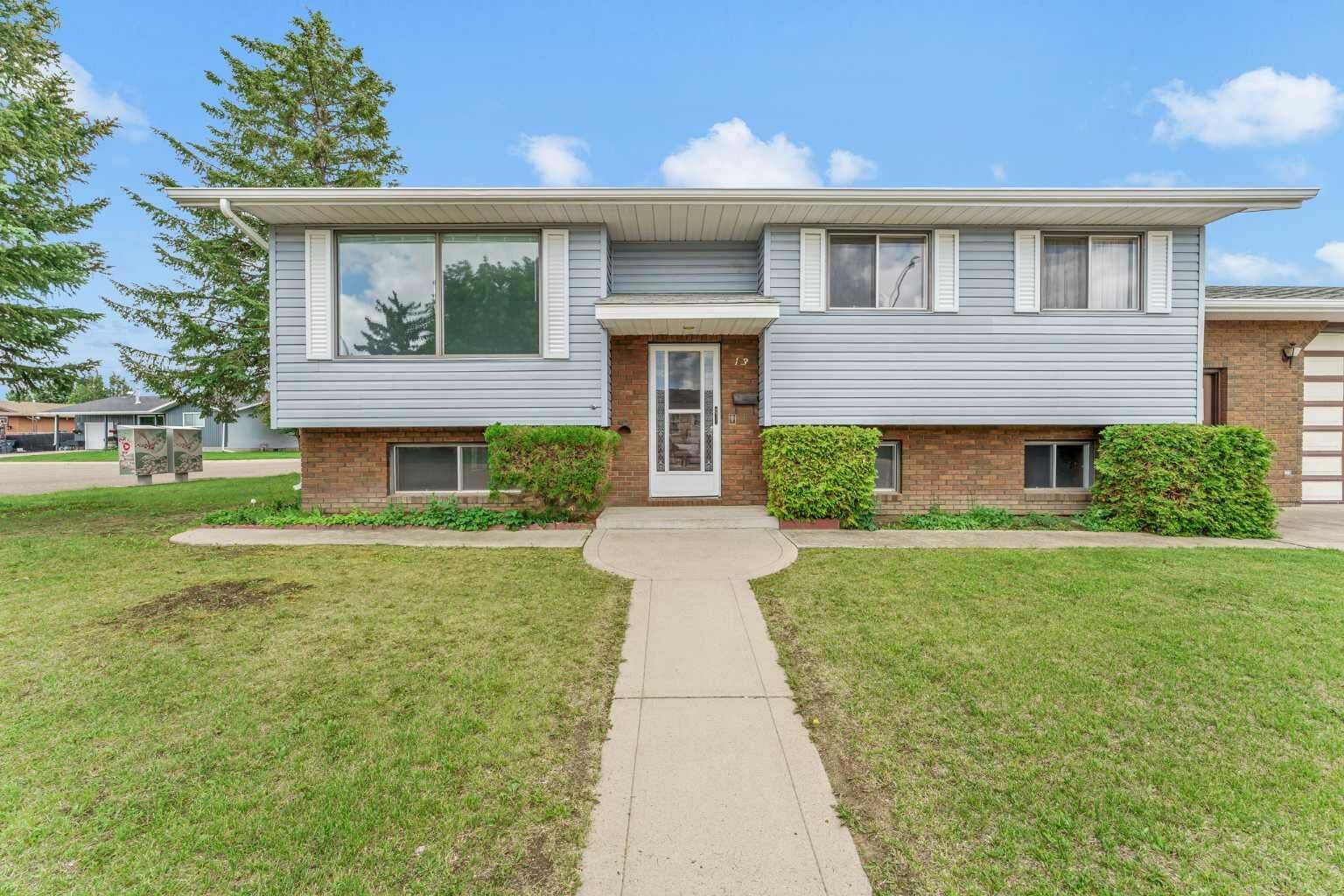 Property Photo:  13 Rossland Place SE  AB T1B 1Z8 