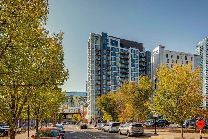 450 8 Avenue SE 1003 — photo 1
