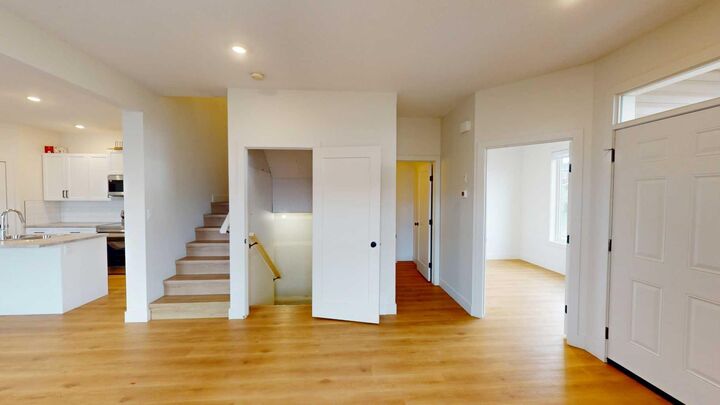 Property Photo:  10321 149 Avenue B  AB T8X 0S1 