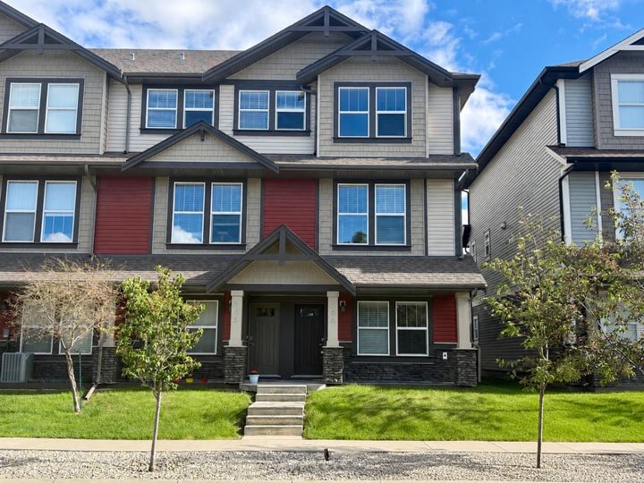 280 Williamstown Close NW 506 — photo 1