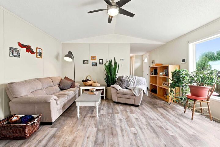 Photo de la propriété: 5029 34 Street 221 AB T4N 0P4