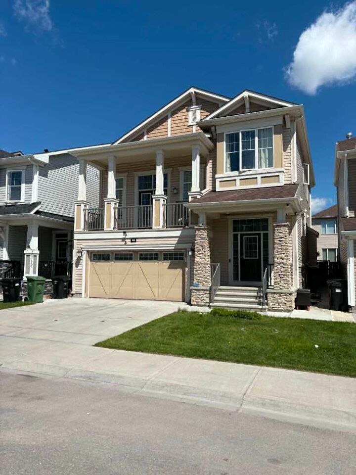 Property Photo:  46 Cityside Gardens NE  AB T3N 1J2 
