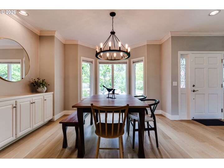Property Photo: 3375 Bardell Ave OR 97401